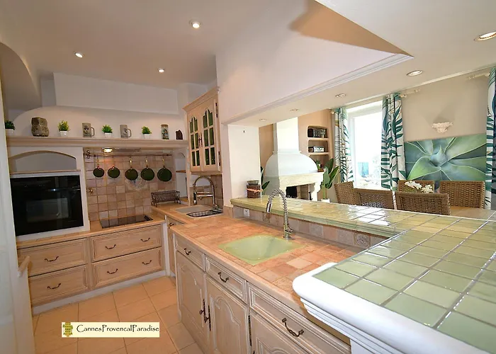 Provencal Paradise - Meuble De Tourisme 4 Etoiles * Канны
