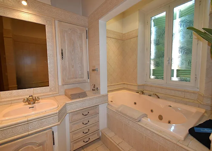 Provencal Paradise - Meuble De Tourisme 4 Etoiles Канны