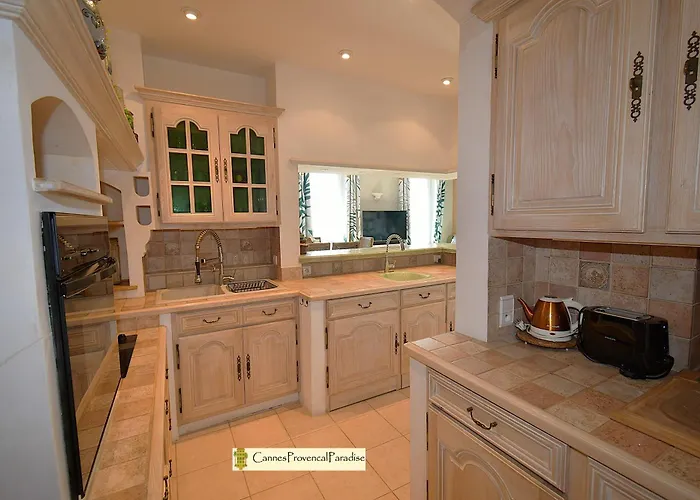 Provencal Paradise - Meuble De Tourisme 4 Etoiles * Канны